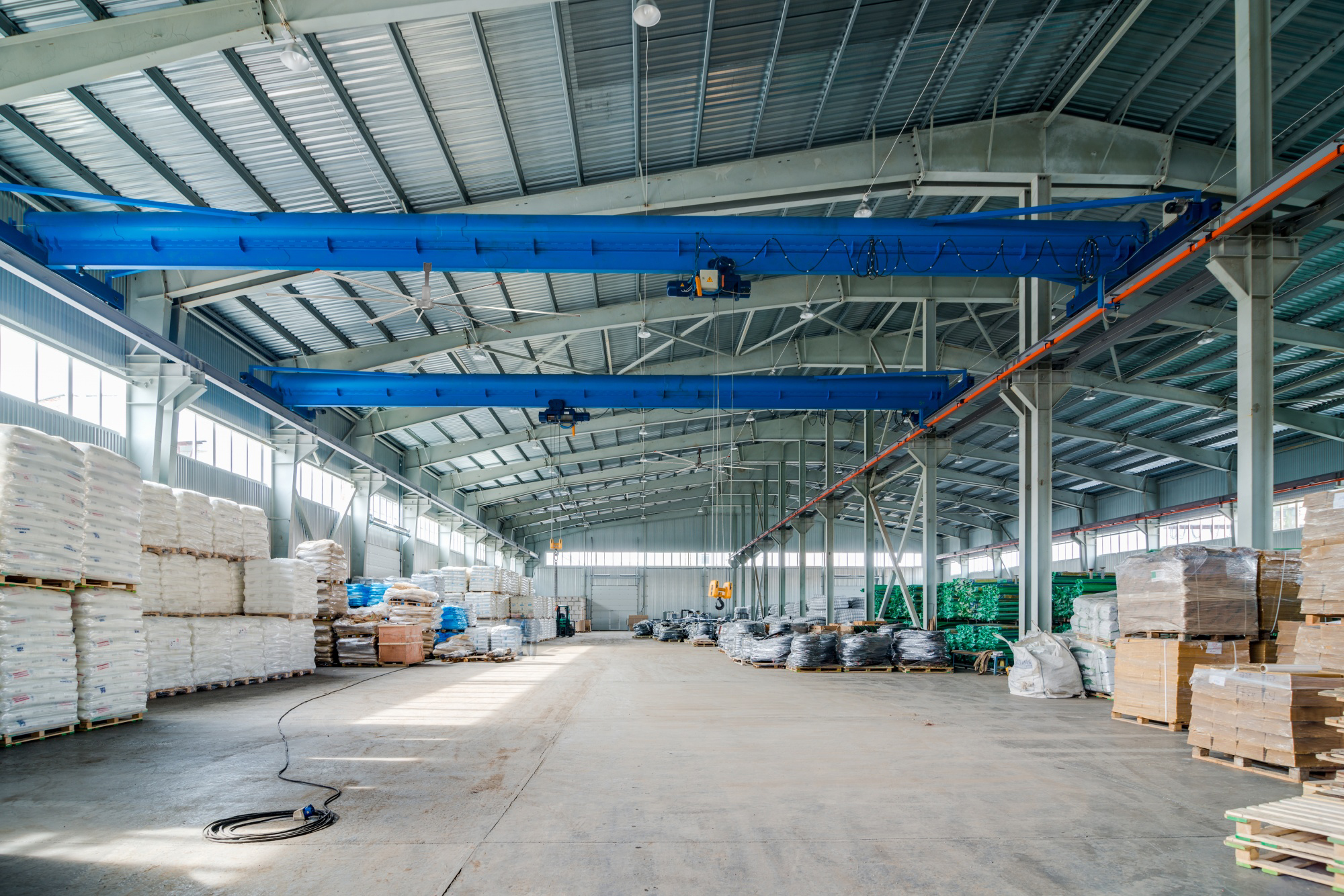 Lfans. Ventiladores HVLS. Ventiladores industriales. Instalación.